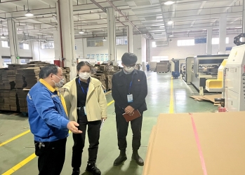 景興產品 抗“疫”先行 | 平湖景包優先生產防疫專用感染性廢物收集箱，全力支援疫情防控